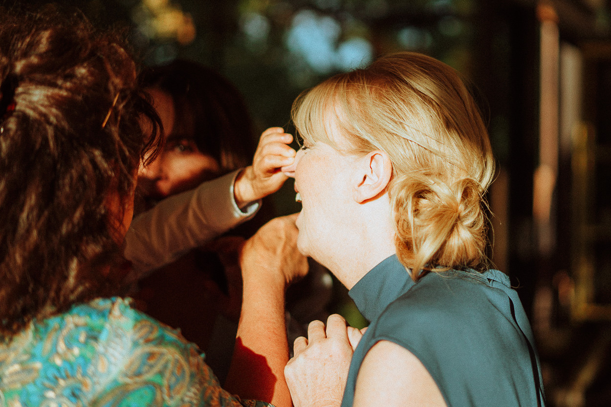 SANT FFRAED HOUSE WEDDING PHOTOGRAPHY 063 SANT FFRAED HOUSE WEDDING PHOTOGRAPHY 063